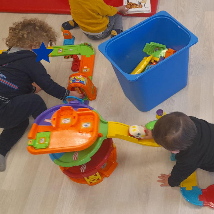 enfants à la garderie